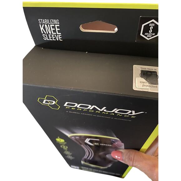 Donjoy Stabilizing Knee Sleeve Small - Picture 5 of 5